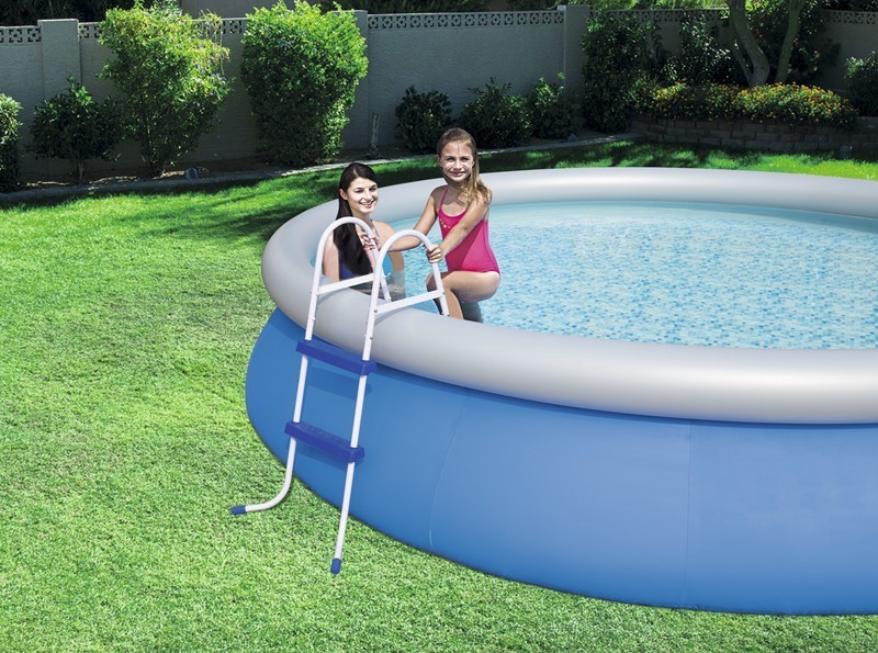 Bestway 84cm medence létra