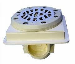 Fenékelszívó ráccsal, fólia burkolatú medencékhez