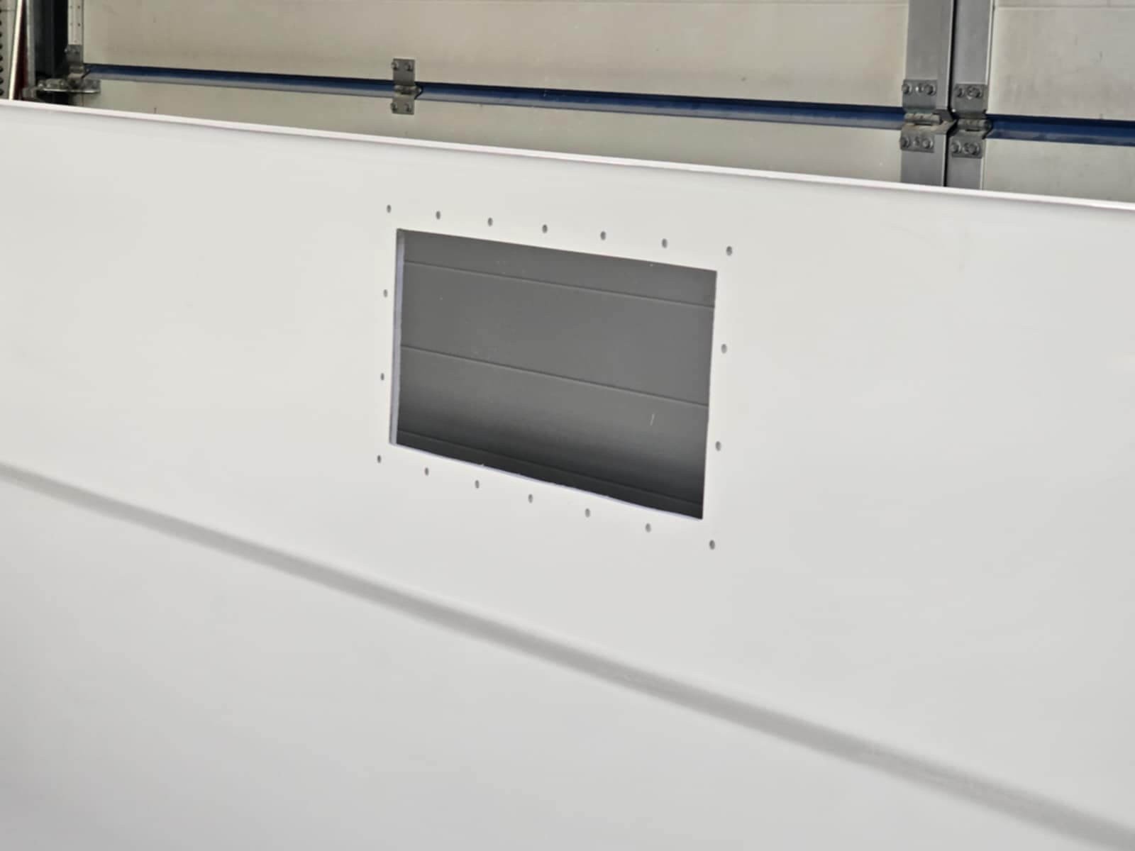 Szerelvény kivágás / db